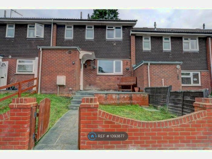 3 Bedroom Terraced House To Rent In Baird Drive, Guildford, GU3