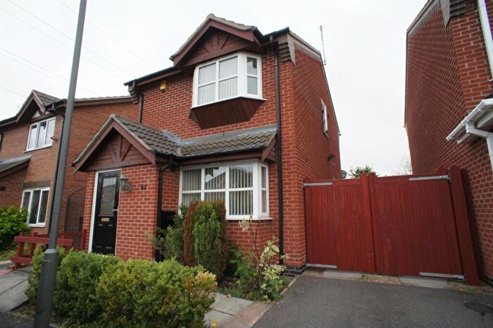 3 Bedroom Semi-Detached House To Rent In Glenmore Drive, Stenson Fields, DE24