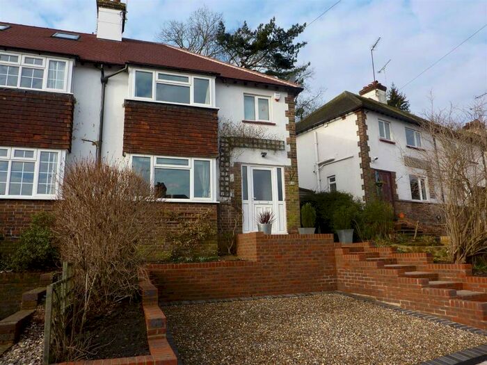 3 Bedroom Semi-Detached House To Rent In Johnsdale, Oxted, RH8