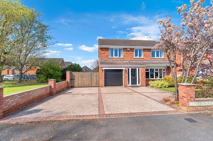 4 Bedroom Detached House For Sale In Conisborough Avenue, New Waltham, DN36
