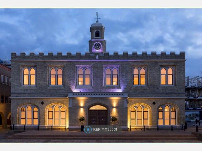 2 Bedroom Flat To Rent In The Old Blue School, London, TW7