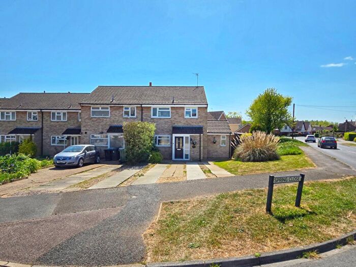3 Bedroom End Of Terrace House For Sale In Spring Close, Ampthill, Bedfordshire, MK45