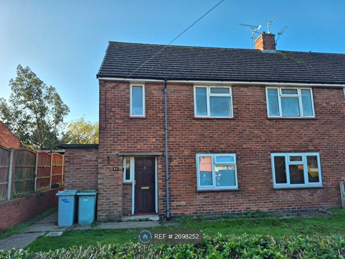 2 Bedroom Maisonette To Rent In Abbey Road, Edwinstowe, Mansfield, NG21