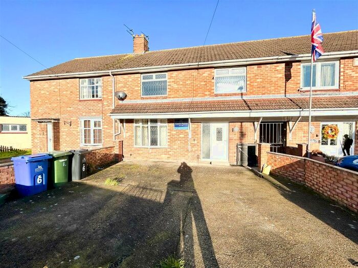 4 Bedroom Terraced House To Rent In Thornton Grove, Grimsby, DN34