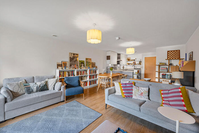 2 Bedroom Flat For Sale In Willow House, London, London, SE4
