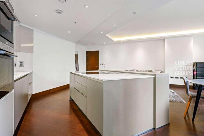 2 Bedroom Apartment For Sale In St. Dunstans House, - Fetter Lane, London, EC4A