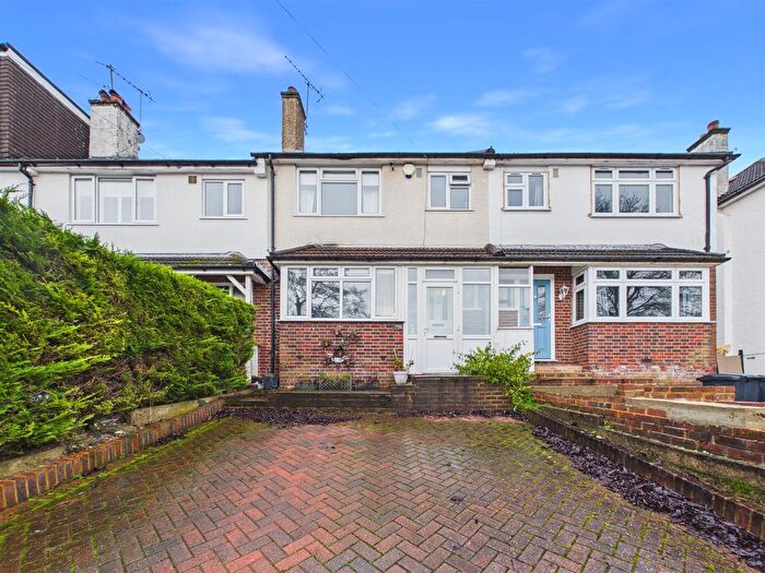 4 Bedroom Terraced House For Sale In Westleigh Avenue, Coulsdon, CR5