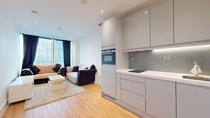 1 Bedroom Flat To Rent In Westgate House, West Gate, London, Greater London, W5