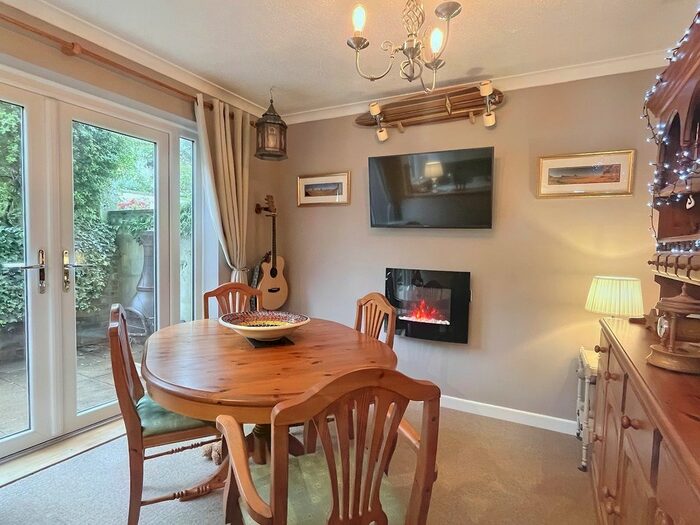 3 Bedroom Semi-Detached House For Sale In Willow Drive, Hutton, Weston-Super-Mare, North Somerset., BS24