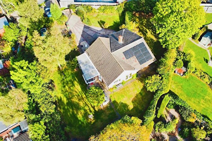 2 Bedroom Detached Bungalow For Sale In Cooks Walk, Glenfield, LE3