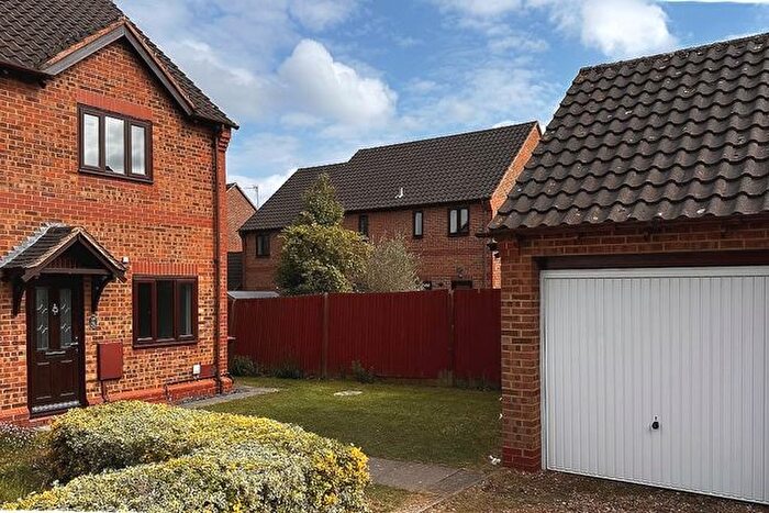 2 Bedroom Semi-Detached House To Rent In Redhuish Close, Furzton, Milton Keynes, MK4