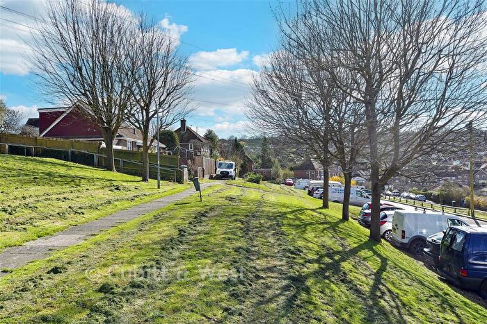 2 Bedroom Flat For Sale In Chelwood Close, Brighton, East Sussex, BN1