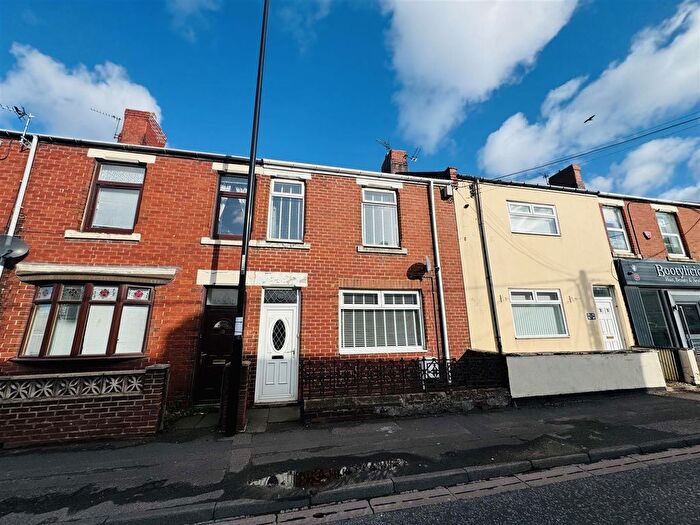 3 Bedroom Property For Sale In Eden Terrace, Shiney Row, Houghton Le Spring, DH4