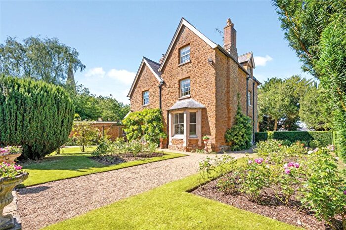 6 Bedroom Detached House For Sale In The Old Vicarage, Tilton On The Hill, LE7