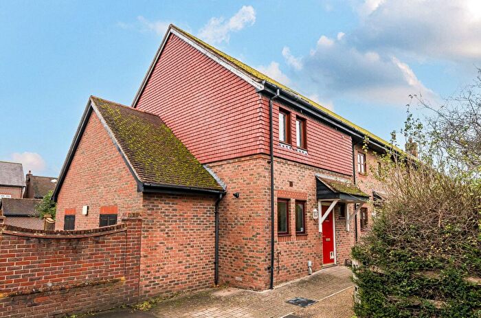 3 Bedroom End Terrace House For Sale In Holders Close, Billingshurst, RH14
