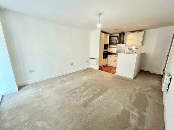1 Bedroom Apartment For Sale In Worsdell Drive, Marmion Court, Gateshead, NE8
