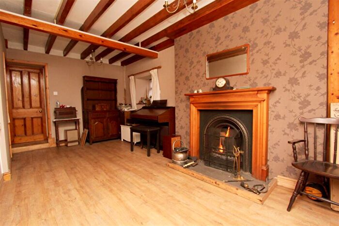 4 Bedroom Detached House For Sale In Mold Road, Bodfari, Denbigh, LL16