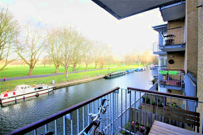 2 Bedroom Apartment To Rent In Printers Mews, Old Ford Road, E3