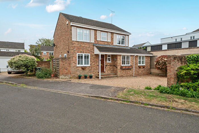 4 Bedroom Detached House For Sale In Beaufort Place, Bray, Maidenhead, SL6