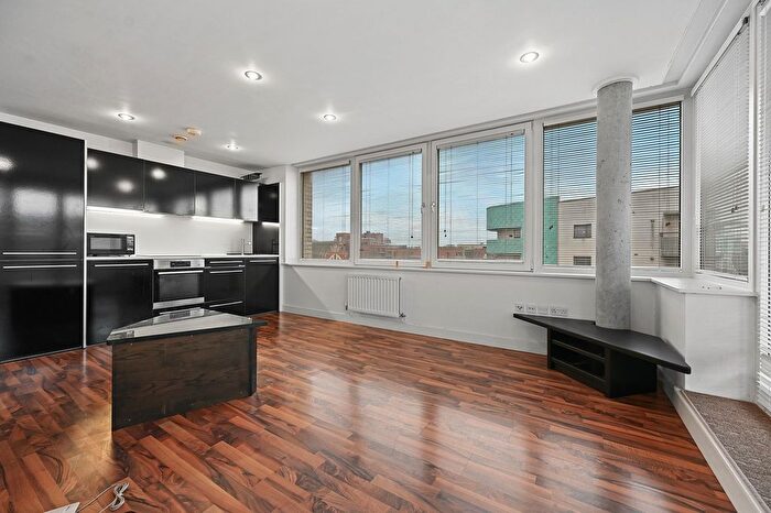 2 Bedroom Flat For Sale In Hillside, London, NW10