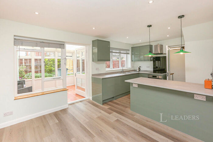 3 Bedroom Semi Detached House To Rent In Allen Road, Hedge End, Southampton, SO30