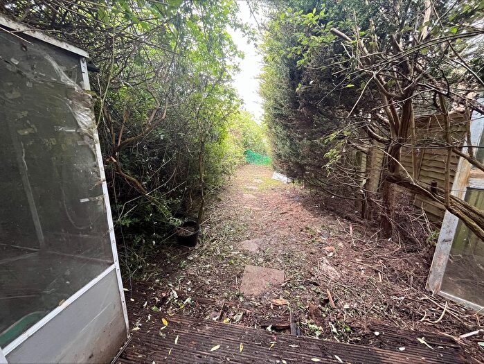 3 Bedroom Semi-Detached House For Sale In Laxton Avenue, Hardwick, Cambridge, CB23