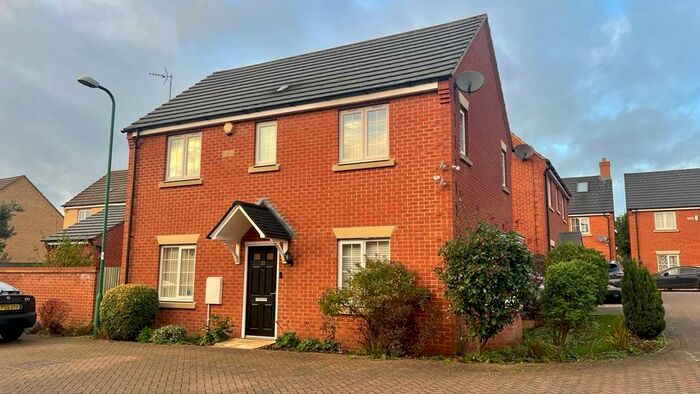 3 Bedroom Detached House To Rent In Juno Way, Peterborough, Cambridgeshire, PE2