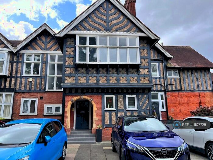 2 Bedroom Flat To Rent In Gordon Avenue, Stanmore, HA7