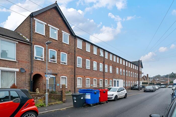 2 Bedroom Flat For Sale In Chesham, Buckinghamshire, HP5