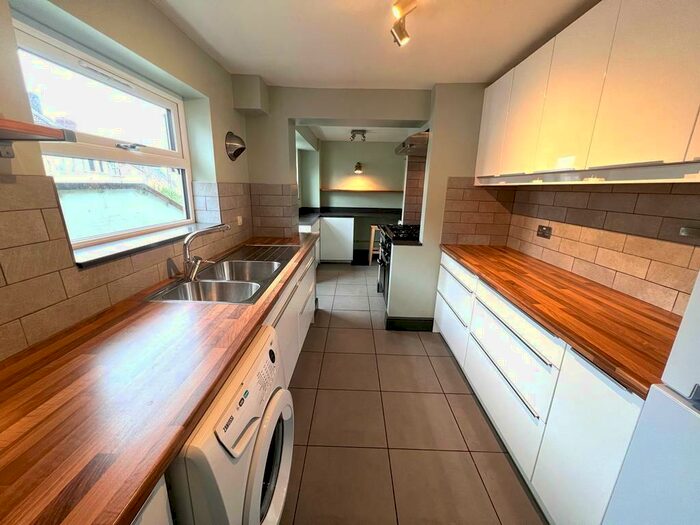 2 Bedroom House To Rent In Soundwell Road, Kingswood, Bristol, BS15