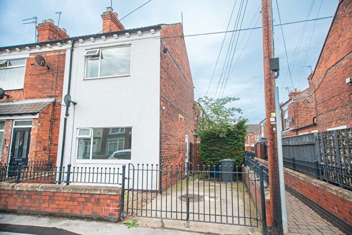2 Bedroom Semi-Detached House To Rent In De La Pole Avenue, Hull, East Riding Of Yorkshire, HU3