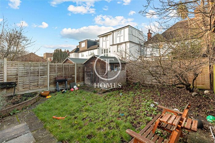 7 Bedroom Semi-detached House For Sale In Gainsborough Gardens, London, NW11