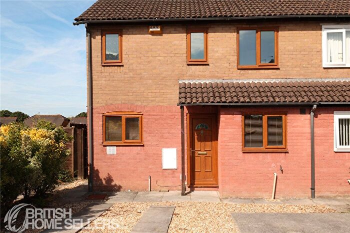 3 Bedroom Semi-Detached House For Sale In Robins Hill, Brackla, Bridgend, CF31