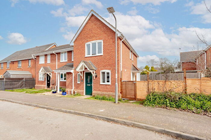 2 Bedroom End Of Terrace House For Sale In Oriel Close, Wolverton, Milton Keynes, MK12