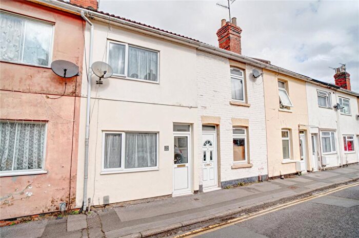 2 Bedroom Terraced House For Sale In Albion Street, Town Centre, Swindon, SN1