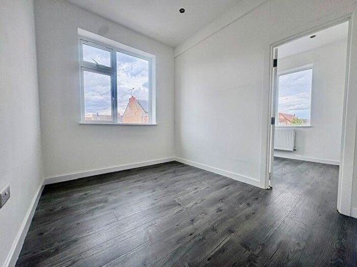 2 Bedroom Flat To Rent In Salisbury Street, Swindon, SN1