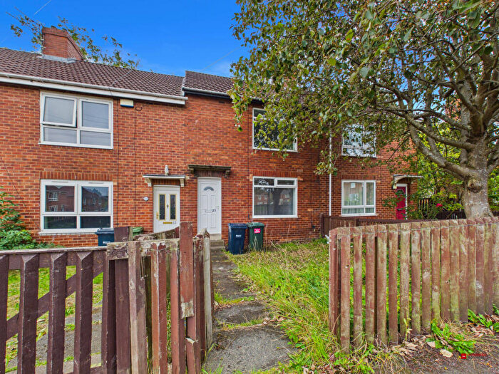 2 Bedroom Terraced House For Sale In Coach Road Green, Gateshead, NE10