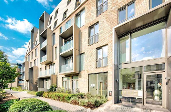 2 Bedroom Flat For Sale In Kilburn Park Road, Maida Vale, London, NW6