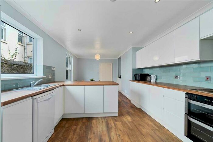 6 Bedroom Terraced House To Rent In Salisbury Road, Plymouth, PL4