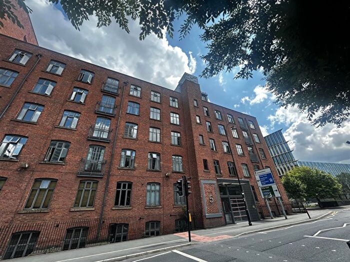 2 Bedroom Flat To Rent In Cambridge Street, Manchester, M1