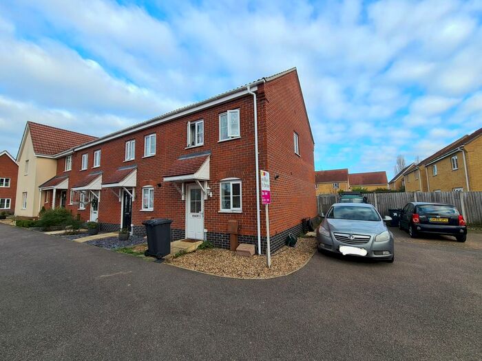 2 Bedroom End Of Terrace House To Rent In Grantham Avenue, Great Cornard, Sudbury, CO10
