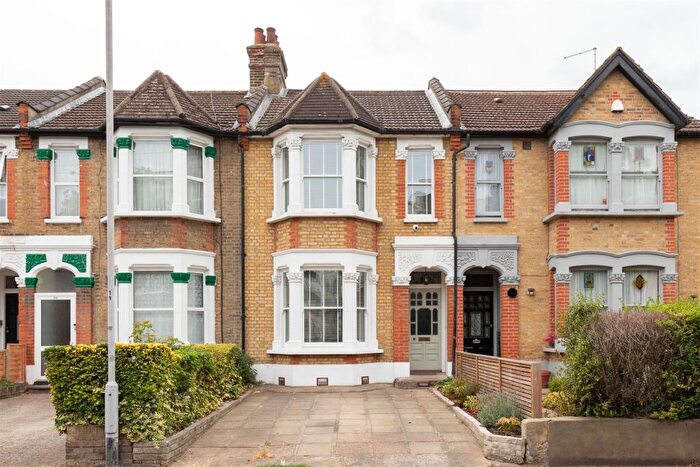 3 Bedroom Terraced House For Sale In Vicarage Road, Leyton, E10