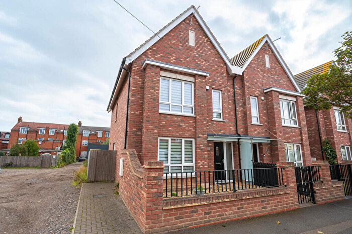 4 Bedroom Semi-Detached House For Sale In Penfold Road, Felixstowe, IP11