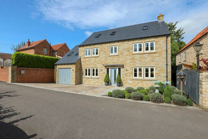 5 Bedroom Detached House For Sale In B New Road, Barlborough, S43