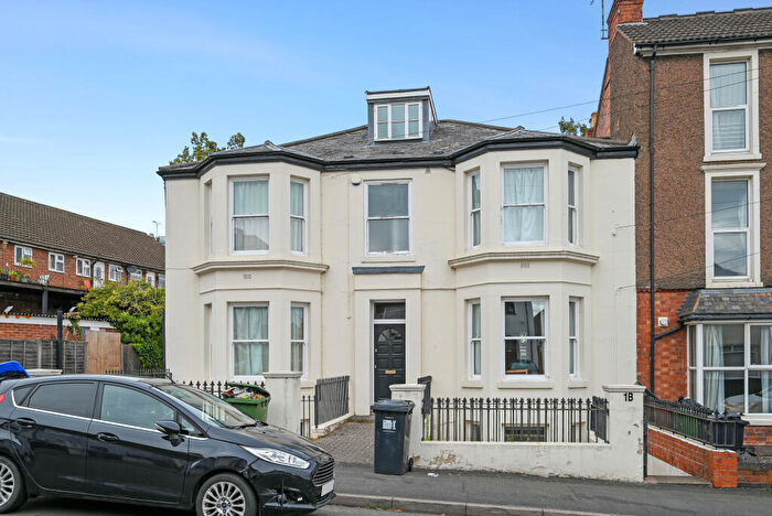 3 Bedroom Flat To Rent In B Charlotte Street, Leamington Spa, CV31
