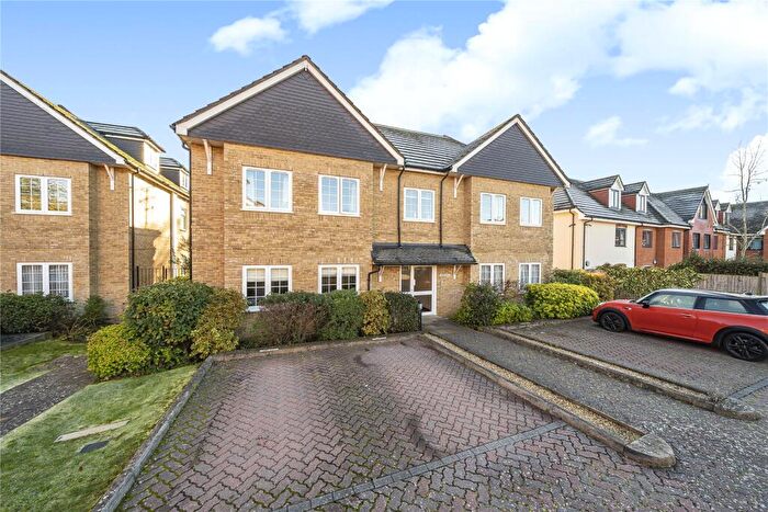 2 Bedroom Flat For Sale In Foxleigh Grange, Bisley, Woking, Surrey, GU24