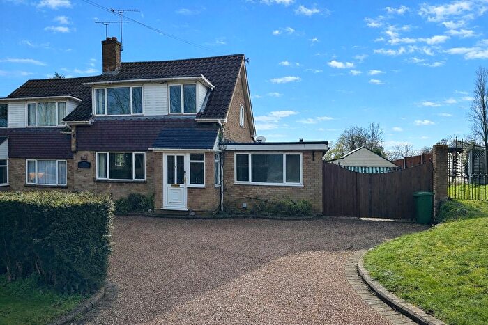4 Bedroom Semi-Detached House For Sale In Magpie Lane, Little Warley, Brentwood, Essex, CM13