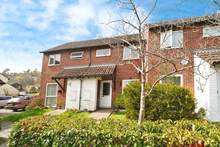 2 Bedroom End Of Terrace House For Sale In Bankside, Lymington, Hampshire, SO41