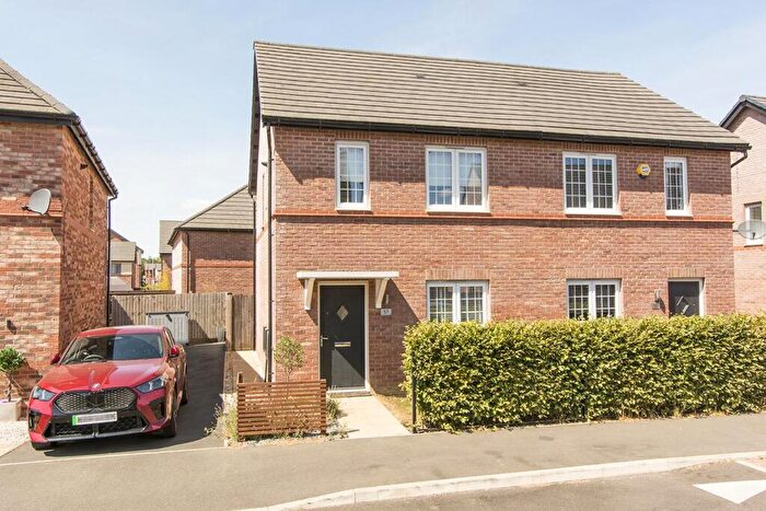 3 Bedroom Semi-Detached House For Sale In Steeplechase Way, Market Harborough, LE16