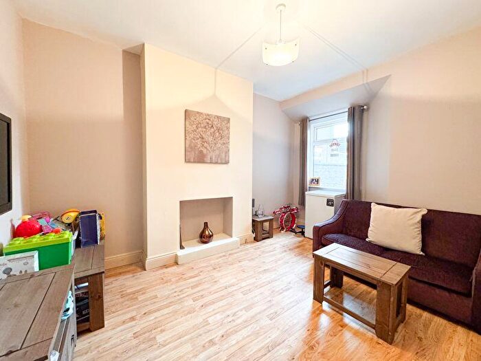 3 Bedroom Terraced House For Sale In Blundell Avenue, Cleethorpes, DN35